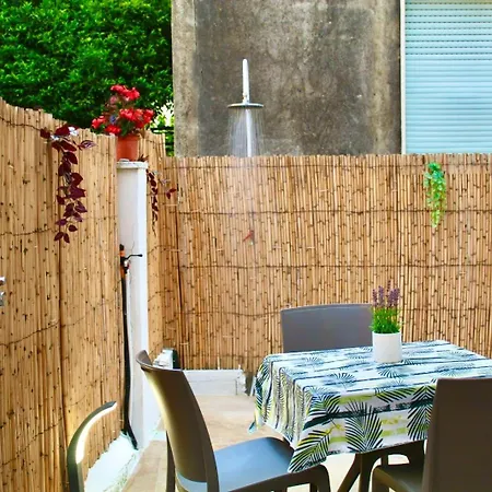 Sea Garden Holiday home